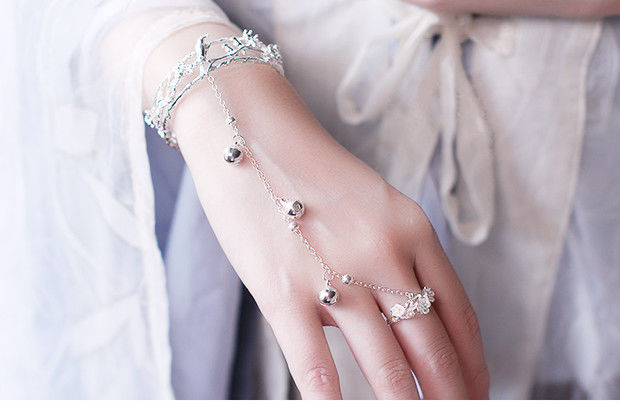Antique Ring Bracelet
Bell Ring Bracelet
Hanfu handwear
Open Bracelet
Chinese style
Gong Ling gift
Court ornaments
Retro Ring Bracelet | BigBuy360 - bigbuy360.vn