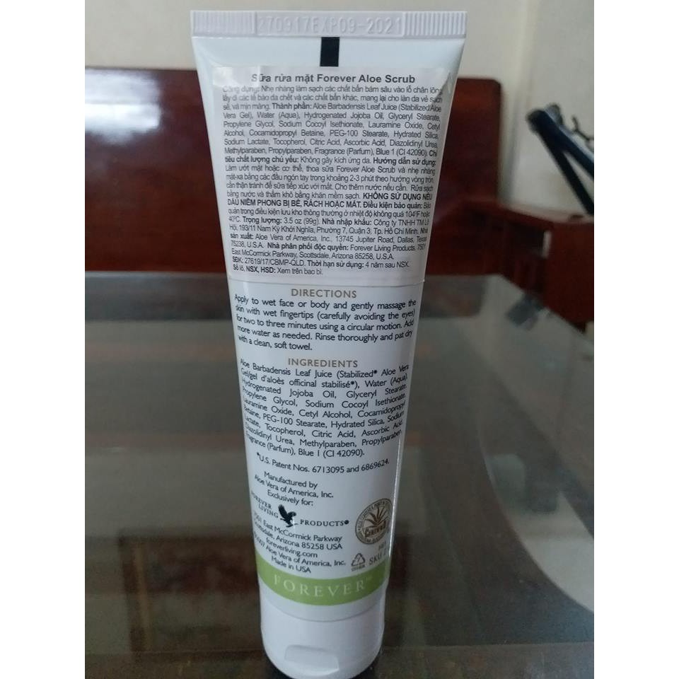 [ RẺ VÔ ĐỊCH ] Sữa rửa mặt - Tẩy tế bào chết Forever Aloe Scrub - 238