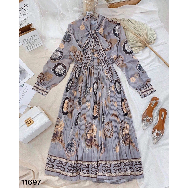 Đầm maxi nhún li hoạ tiết tay dài cột nơ cổ 11697