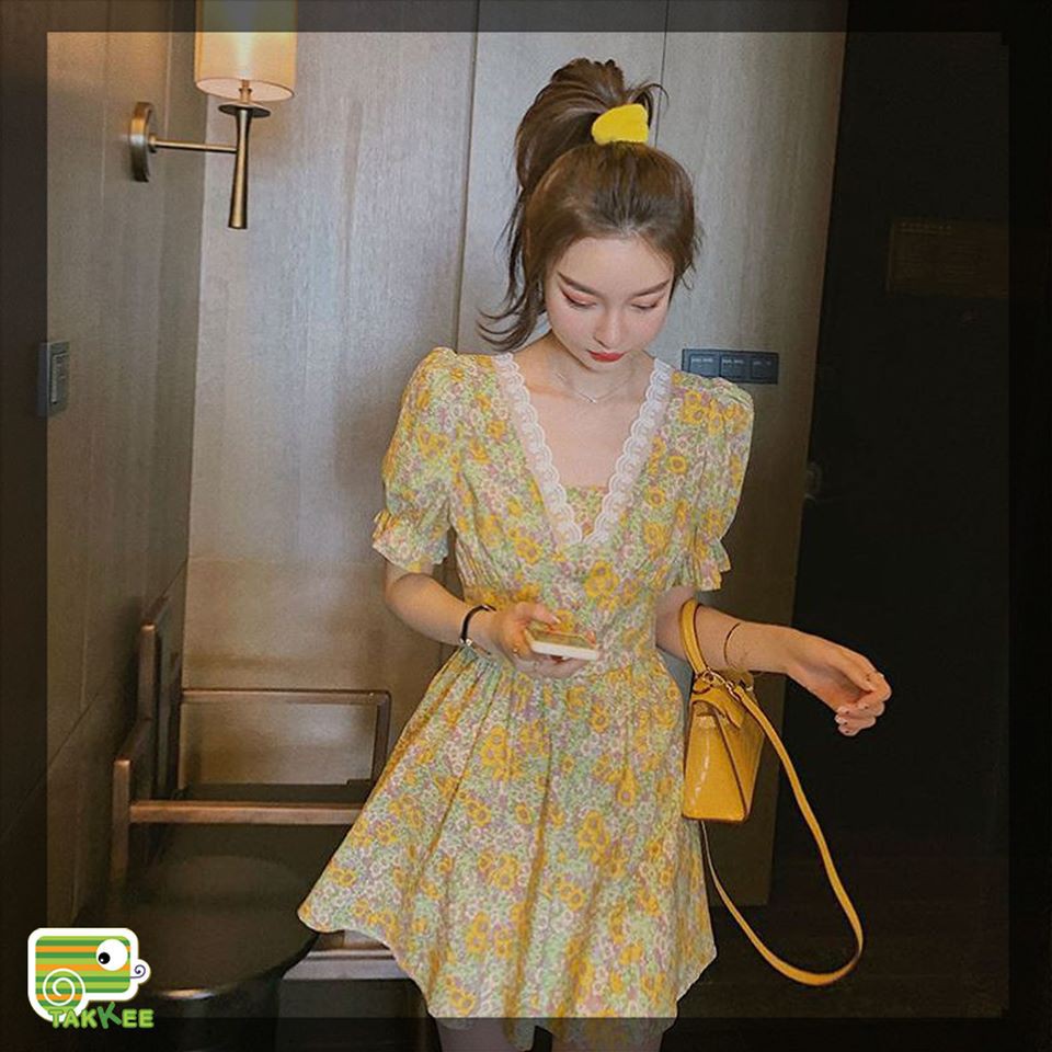 váy đầm cổ v phối ren họa tiết hoa nhí  (hàng có sẵn)