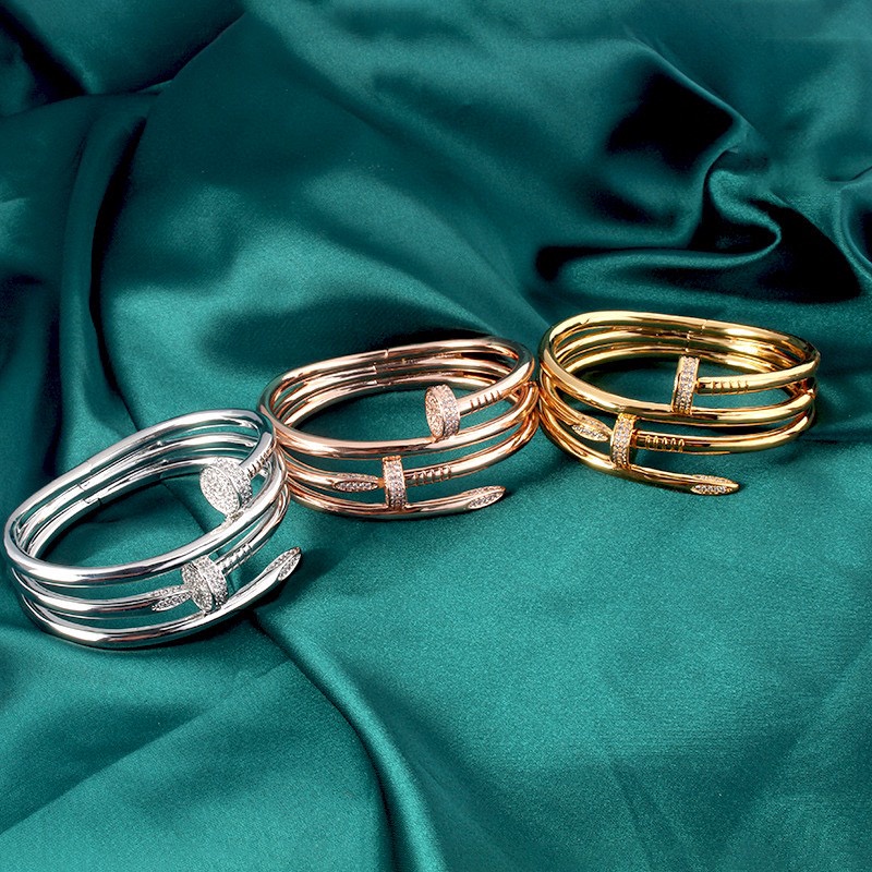 Vòng Tay Mạ Vàng 18K Nhiều Lớp Đính Đá Sang Trọng