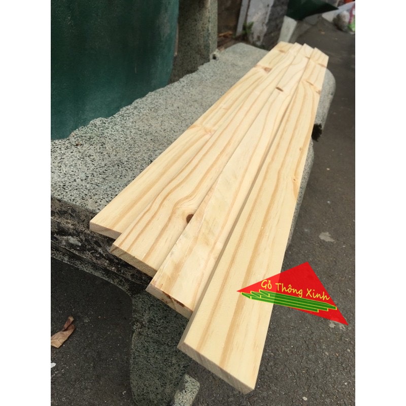 Bó 4 thanh gỗ thông mới dài 1m2, rộng 6cm, dày 1cm bào láng 4 mặt láng đẹp dùng đóng hộp gỗ decored, ốp tường, trang trí