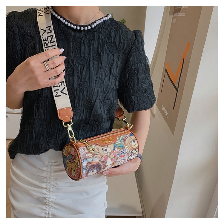 Túi Đeo Chéo Hình Trụ Cỡ Lớn In Họa Tiết Hoạt Hình Phong Cách Cổ Điển Thời Trang