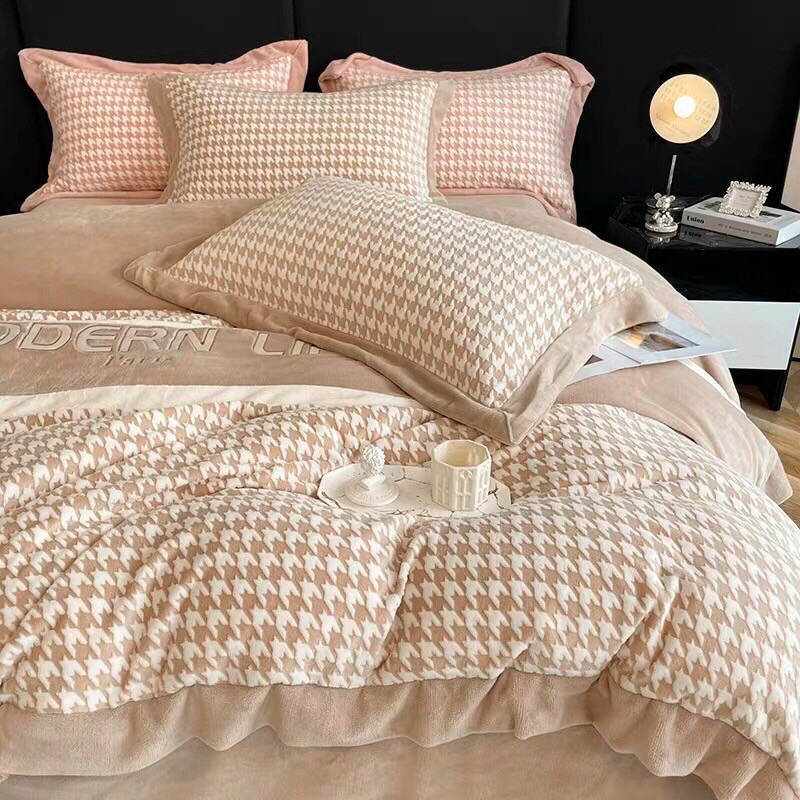 Chăn ga gối nỉ nhung Roman basic kèm túi xách SHOP vũ thị thơm