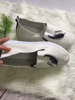 Giày thể thao lười nữ lá