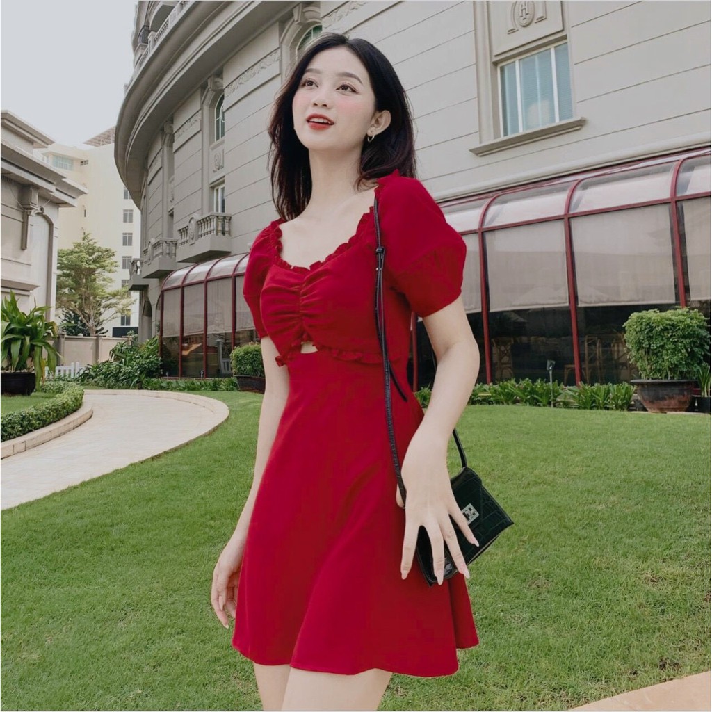 [Mã SKAMA06 giảm 8% tối đa 50K đơn 250K] Đầm Cut Out Nhún Ngực Cực xinh | BigBuy360 - bigbuy360.vn