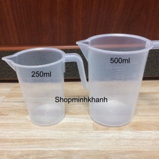Ca đong thể tích có vạch chia 250 ml/ 500 ml