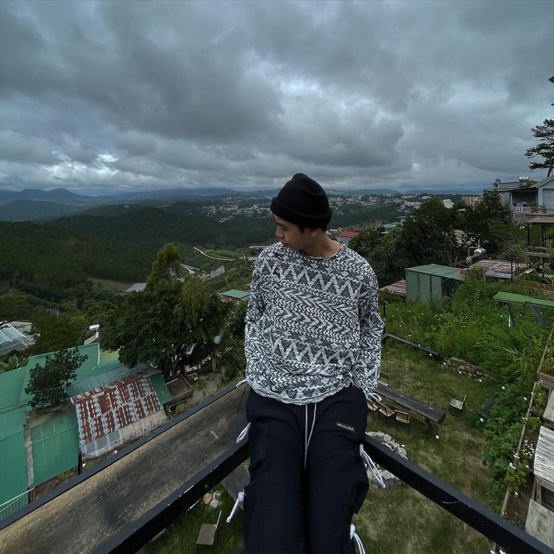 Áo len “TVD BROCADE LONG SLEEVE”