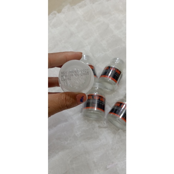 Tinh dầu  pha nhuộm uốn duỗi cho tóc thêm bóng mềm mượt giá rẻ