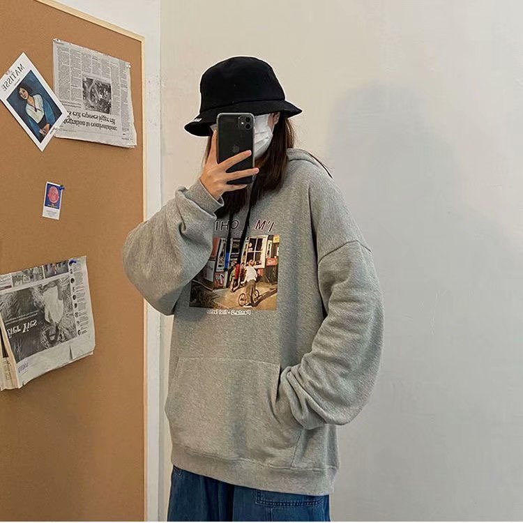 Áo hoodie tay dài dáng rộng in hình bức ảnh cũ gồm 6 màu sắc | BigBuy360 - bigbuy360.vn