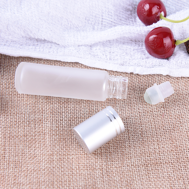 (Hàng Mới Về) Chai Nhựa Rỗng 10ml Có Con Lăn Tiện Lợi