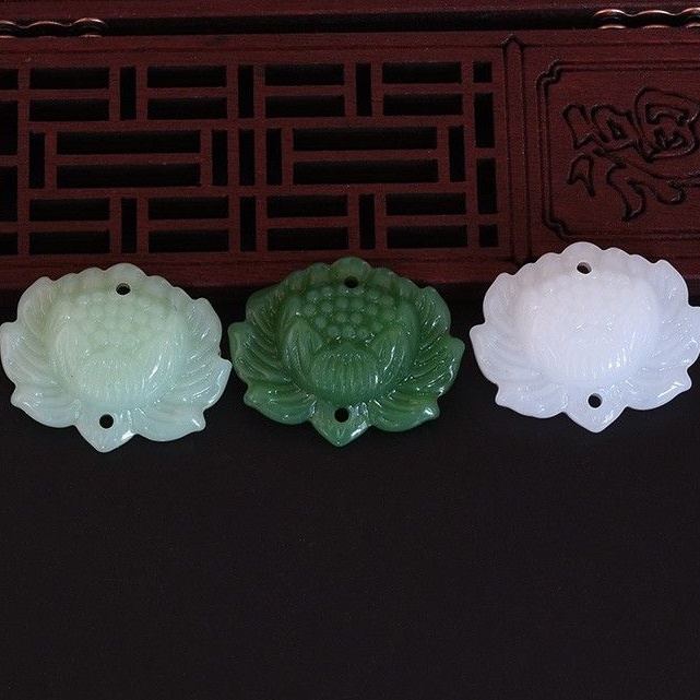 Ngọc bội hoa sen 24*30mm