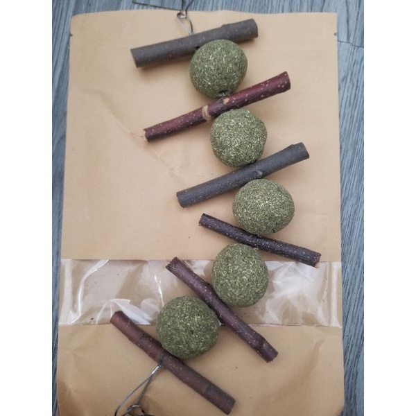 - Dây cỏ mài răng dành cho thỏ bọ ú hamster