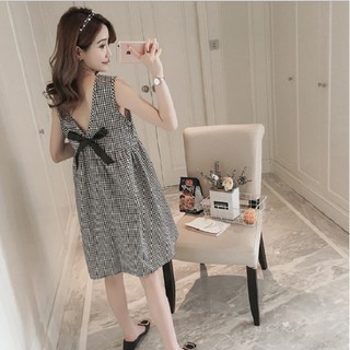 Đầm bầu sát nách xinh xắn