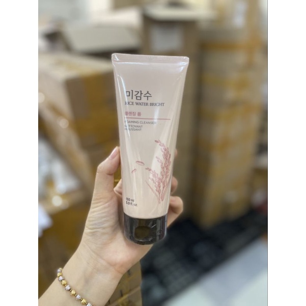 Sữa rửa mặt trắng da The Face Shop cấp ẩm Hàn Quốc không có hạt Rice Water Bright
