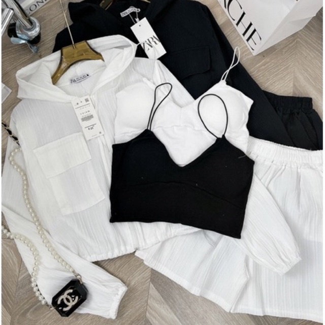 Set Bộ Thể Thao Nữ 3 Món Áo Khoá Mũ Tay Dài Kèm Bra Và Quần Sooc