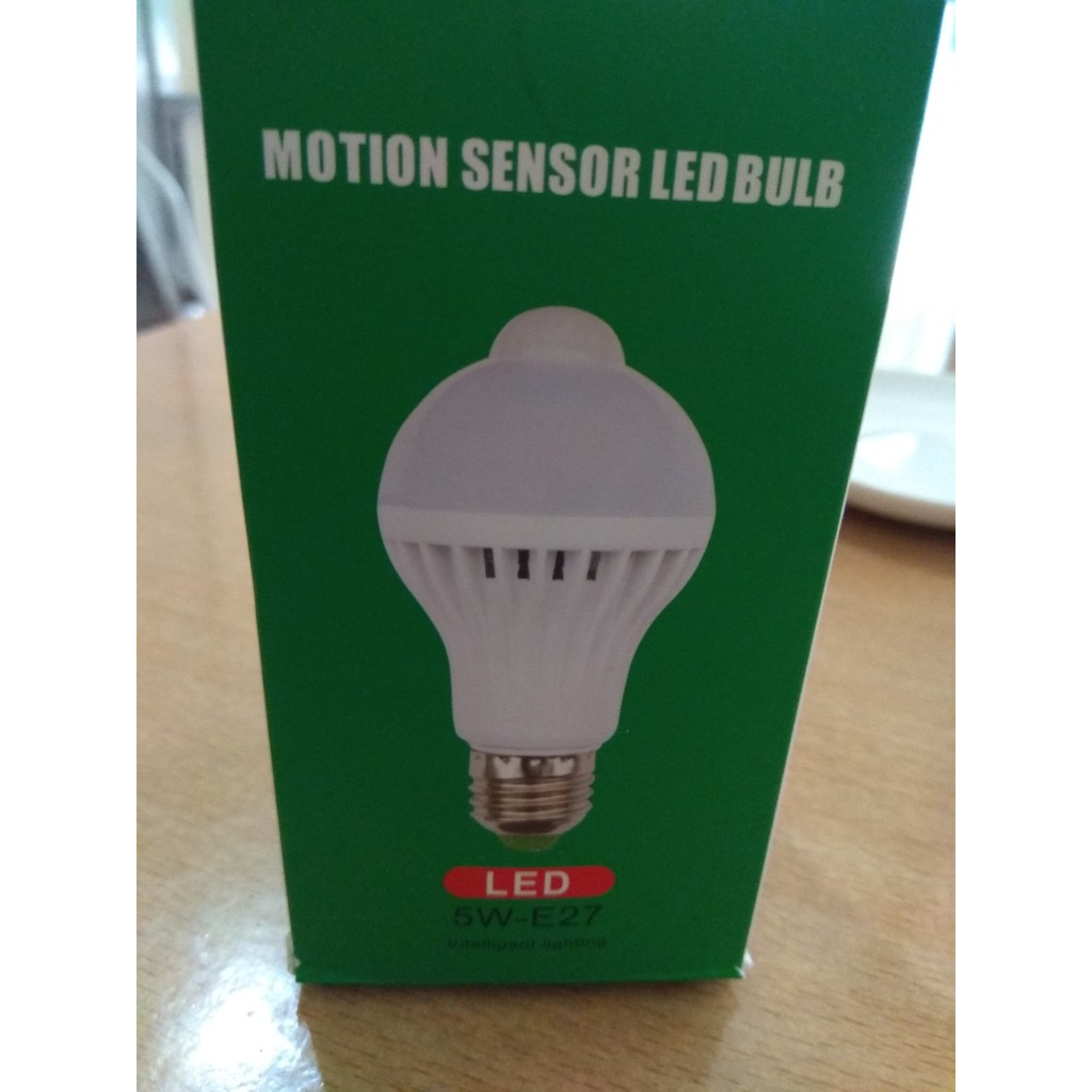 Bóng Đèn Led Cảm Ứng Hồng Ngoại 7W sáng trắng