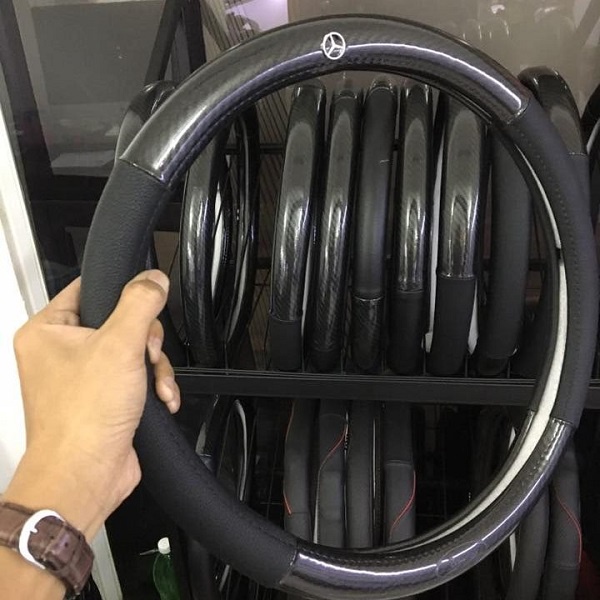 Bọc Vô Lăng Cacbon Cao Cấp, Chống Trơn, Chống Trượt - Full Logo Các Hãng Xe
