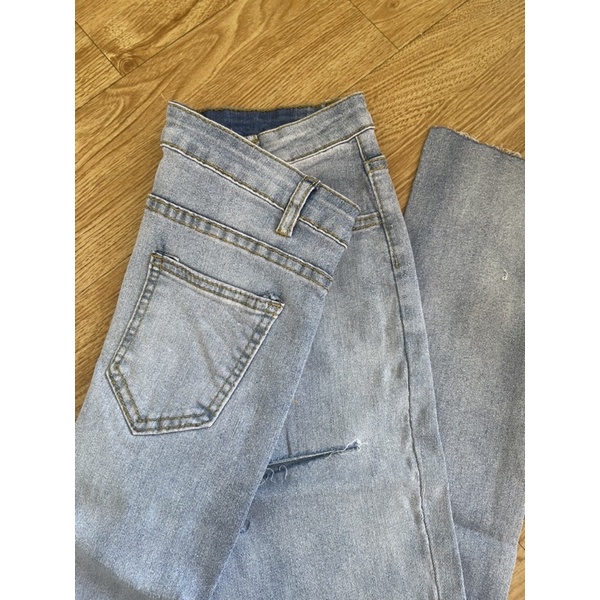 HÀNG CÓ SẴN- QUẦN SKINNY RÁCH LƯNG CAO SIÊU HACK DÁNG KÈM ẢNH THẬT SHOP CHỤP