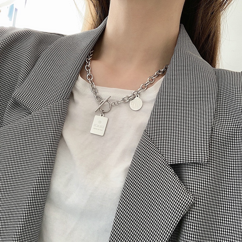 𝑭𝑹𝑬𝑬𝑺𝑯𝑰𝑷  Vòng cổ bằng thép không gỉ mặt thẻ tròn/vuông phối chữ phong cách Harajuku hiphop P42