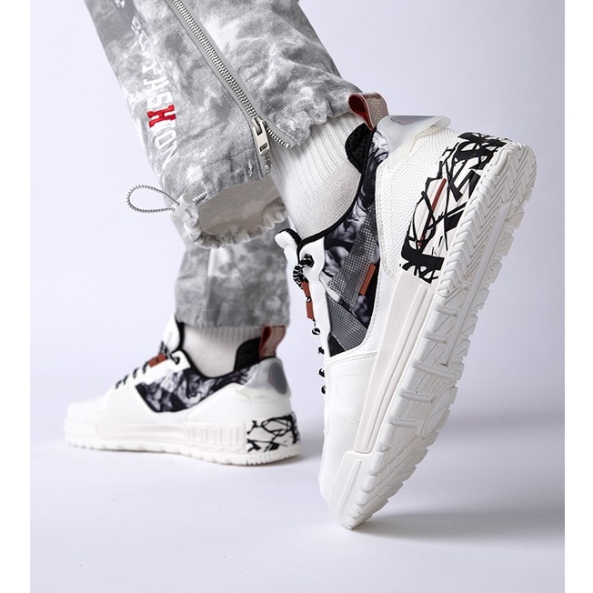 Giày Thể Thao Siêu Nhẹ Thoáng Khí Chống Sốc Phong Cách Retro Cho Nam