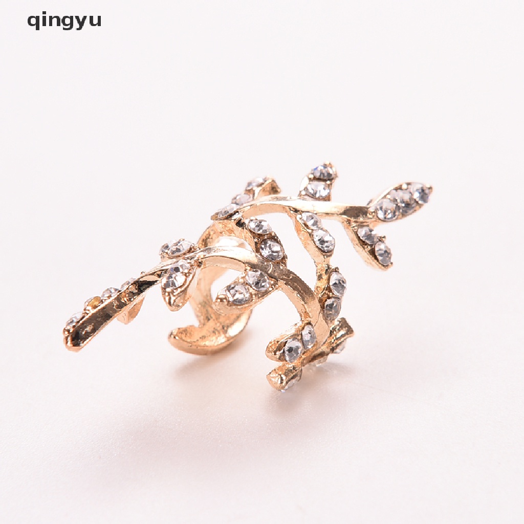 Khuyên Vành Tai Hình Chiếc Lá Đính Pha Lê Phong Cách Punk Rock Cho Nữ