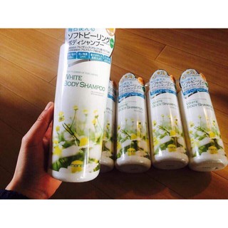 SỮA TẮM TRẮNG DA MANIS WHITE BODY SHAMPOO