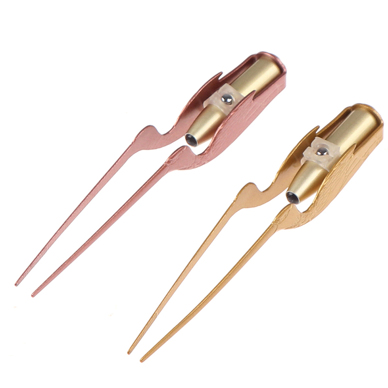 Nhíp Gắp Ráy Tai Có Đèn Led Bằng Kim Loại Và Silicon An Toàn Tiện Dụng