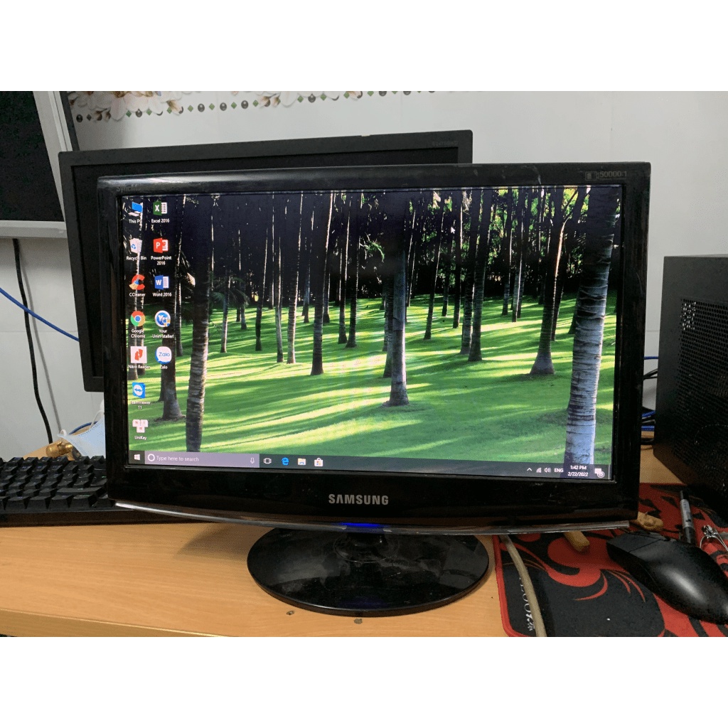 Màn hình máy vi tính kích thước 19 inch màu sắc đẹp, tươi sáng xài bền