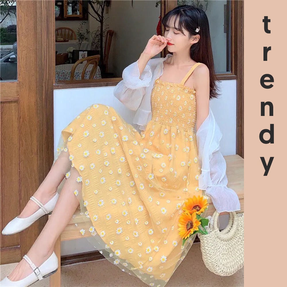 (SẴN) Váy / Đầm 2 dây xòe lưới dáng dài mix áo khoác Cardigan mỏng họa tiết hoa cúc dễ thương V00198 | BigBuy360 - bigbuy360.vn