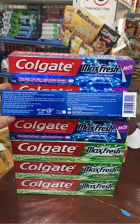 Kem đánh răng Colgate Maxfresh 180g