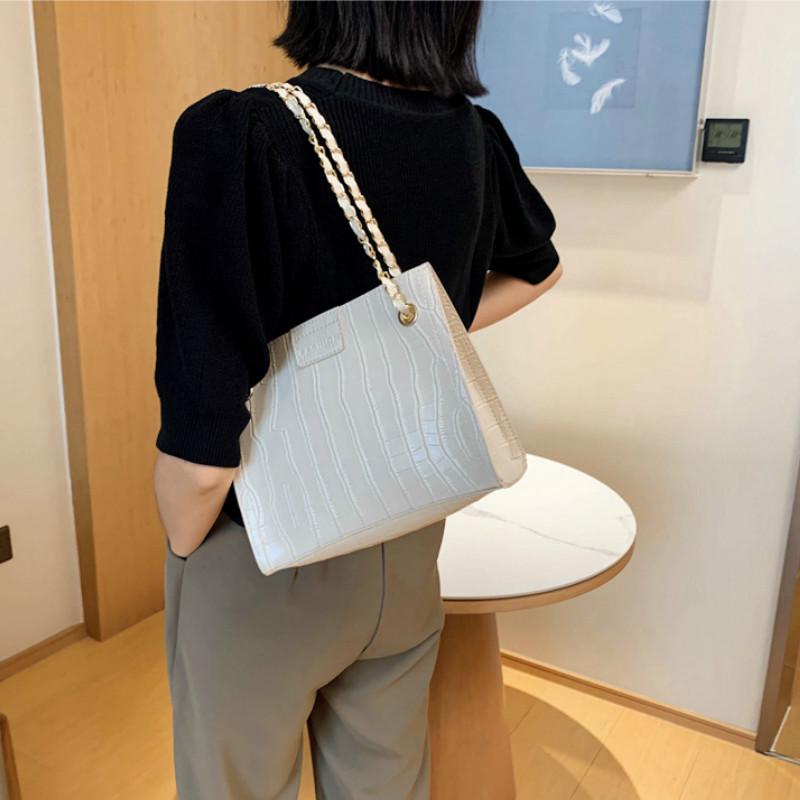 Túi Đeo Vai IELGY Họa Tiết Hình Thoi Dễ Phối Đồ Cho Nữ