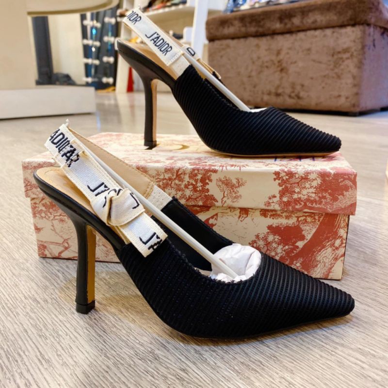 ldX(VIDEO) Sandal 9p Da Gân Gót Cong Fullbox Bill Túi Cao Cấp