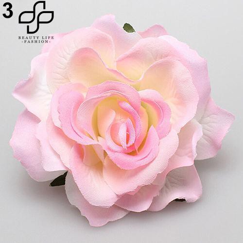 Kẹp tóc hoa cho cô dâu