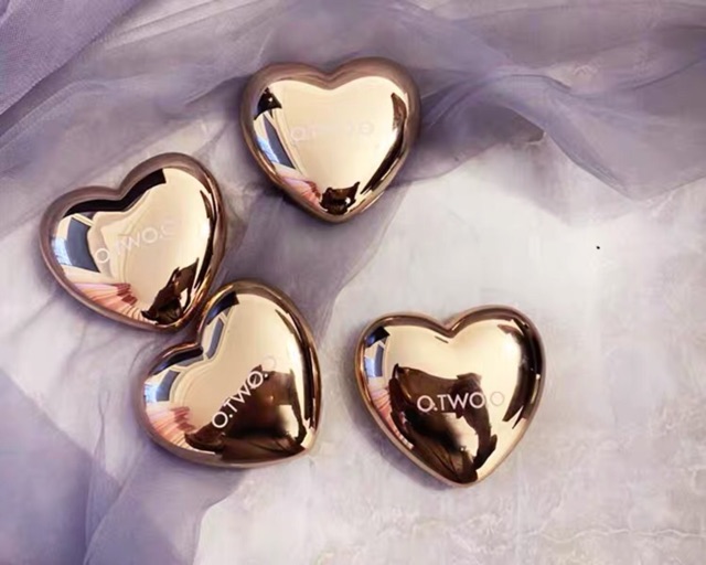 Phấn nén bắt sáng highlight  O.TWO.O trái tim | BigBuy360 - bigbuy360.vn
