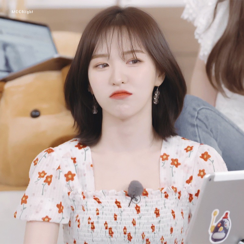 [ORDER] Áo kiểu croptop Wendy cổ vuông ngắn tay chun nhún ngực hoạ tiết hoa nhí WT003 | BigBuy360 - bigbuy360.vn