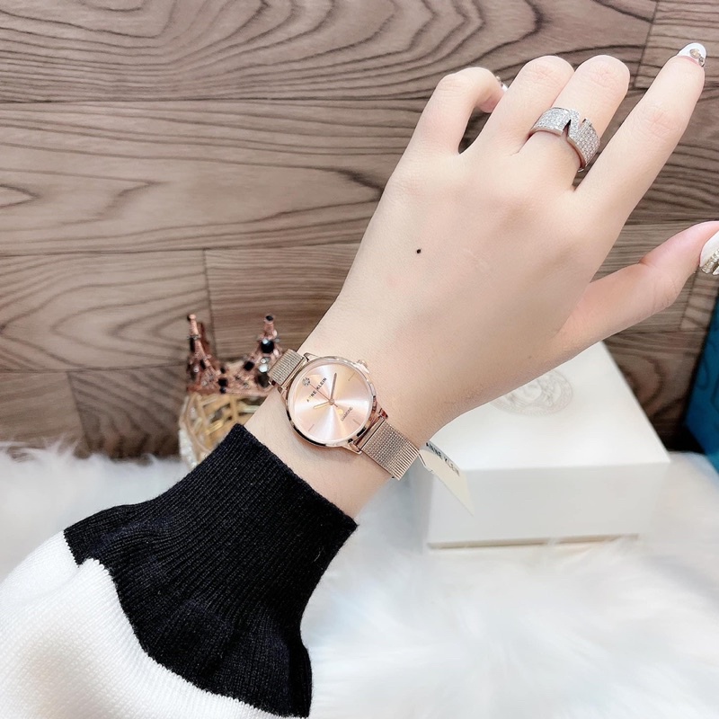Đồng hồ nữ ANNE KLEIN model AK/3546RGRG dây mesh trẻ trung