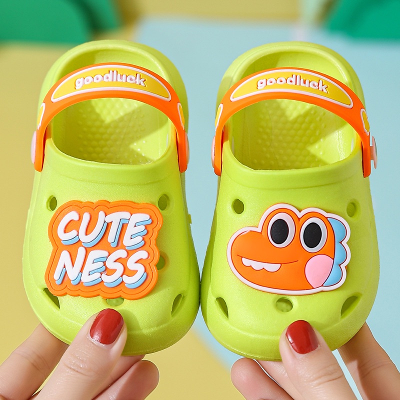 Dép Sandal Đục Lỗ Đi Trong Nhà Tắm Chống Trượt Hình Thú Hoạt Hình Dễ Thương Dành Cho Trẻ Em