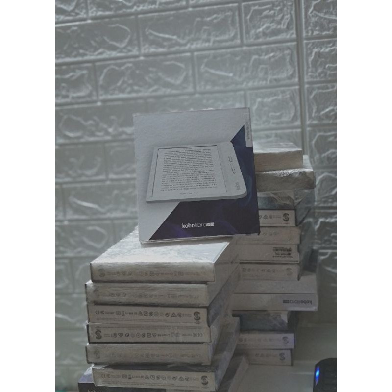 Máy đọc sách Kobo Libra | BigBuy360 - bigbuy360.vn