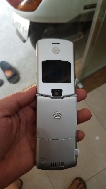 Điện thoại cổ Motorola V3