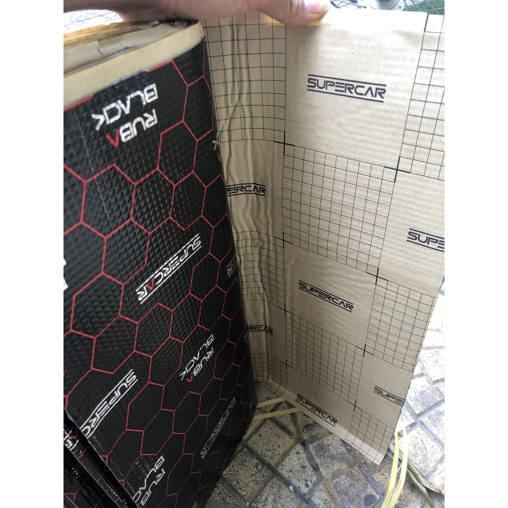 Cách âm chống ồn 2 lớp cho xe ô tô, xe hơi Ruba Black New thương hiệu Supercar từ Nga kích thước 800 x 460 x 2 mm