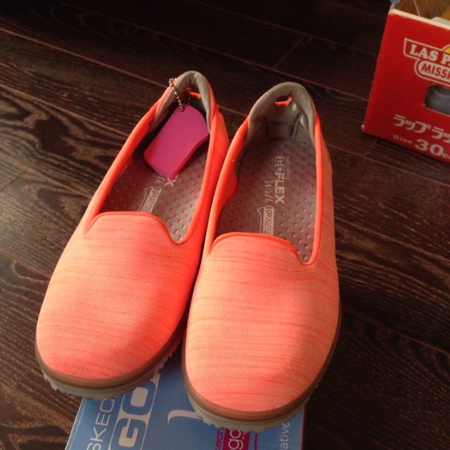 Giày skechers size 36