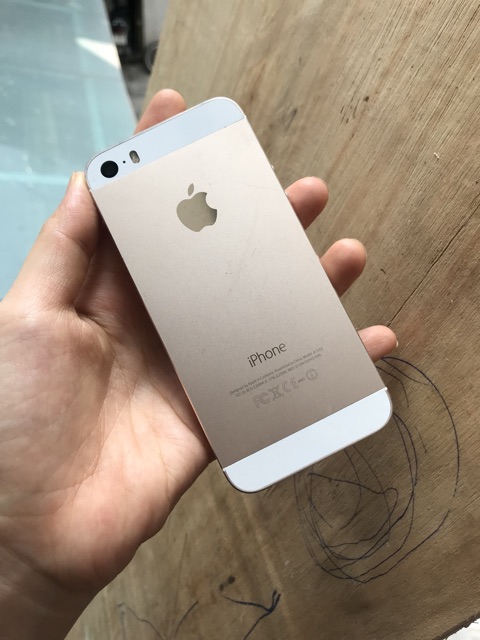 Điện thoại iphone 5s 16gb.Máy quốc tế.Nguyên zin100%.New98%