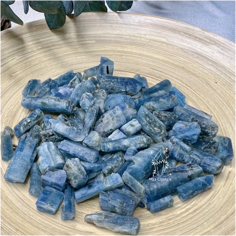 Đ𝘢́ 𝘵𝘩𝘰̂ 𝘒𝘺𝘢𝘯𝘪𝘵𝘦 𝘮𝘢̀𝘶 𝘹𝘢𝘯𝘩 đ𝘦̣𝘱, 𝘴𝘶̛𝘶 𝘵𝘢̂̀𝘮, 𝘭𝘢̀𝘮 𝘩𝘢𝘯𝘥𝘮𝘢𝘥𝘦, 𝘳𝘦𝘪𝘬𝘪, 𝘵𝘩𝘢𝘯𝘩 𝘵𝘢̂̉𝘺, 𝘵𝘩𝘪𝘦̂̀𝘯 đ𝘪̣𝘯𝘩