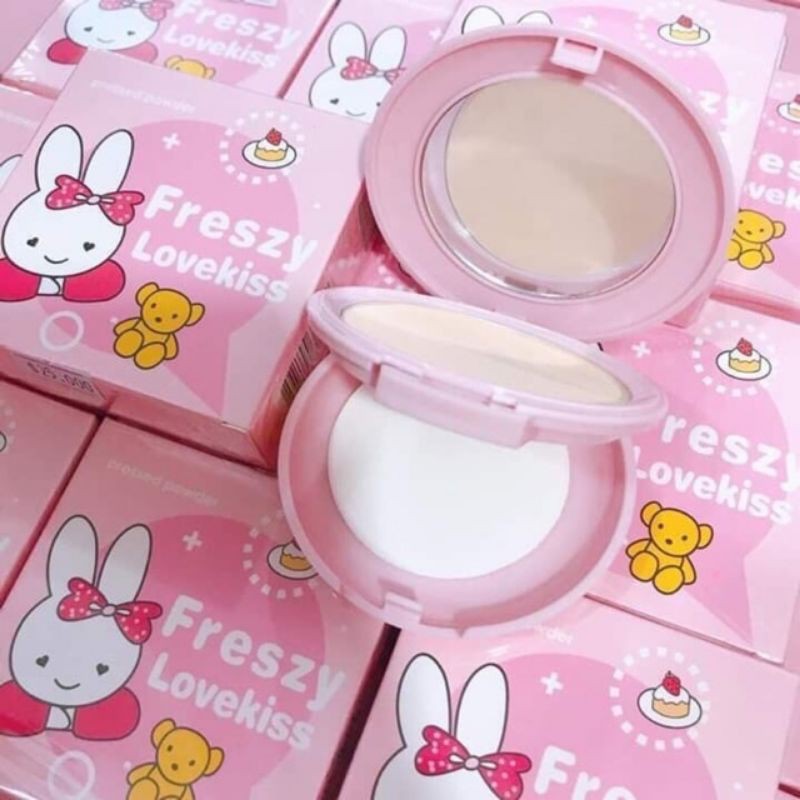 Phấn Phủ Thỏ Freszy Lovekiss