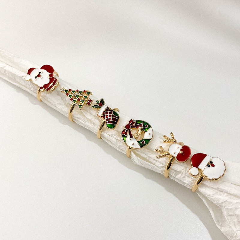 Nhẫn giáng sinh phong cách Âu Mỹ