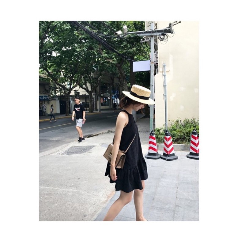 [ẢNH&VIDEO THẬT CUỐI] Đầm yếm đuôi bèo mát mẻ Trắng Đen | BigBuy360 - bigbuy360.vn