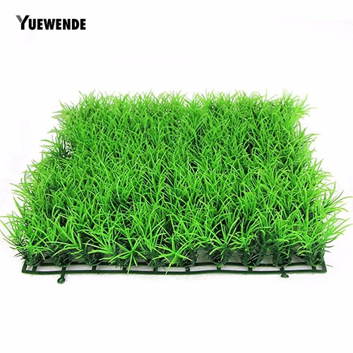 Thảm cỏ nhân tạo dùng cho trang trí bể cá