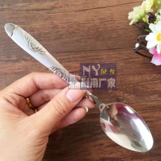 Combo 5 Thìa inox cao cấp khắc hoa văn