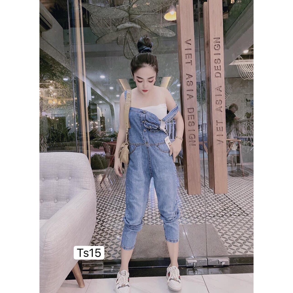 Yếm jean dài nữ JL JohnsonLi e có túi , phối 5 nút, vải jean mềm, không co giãn